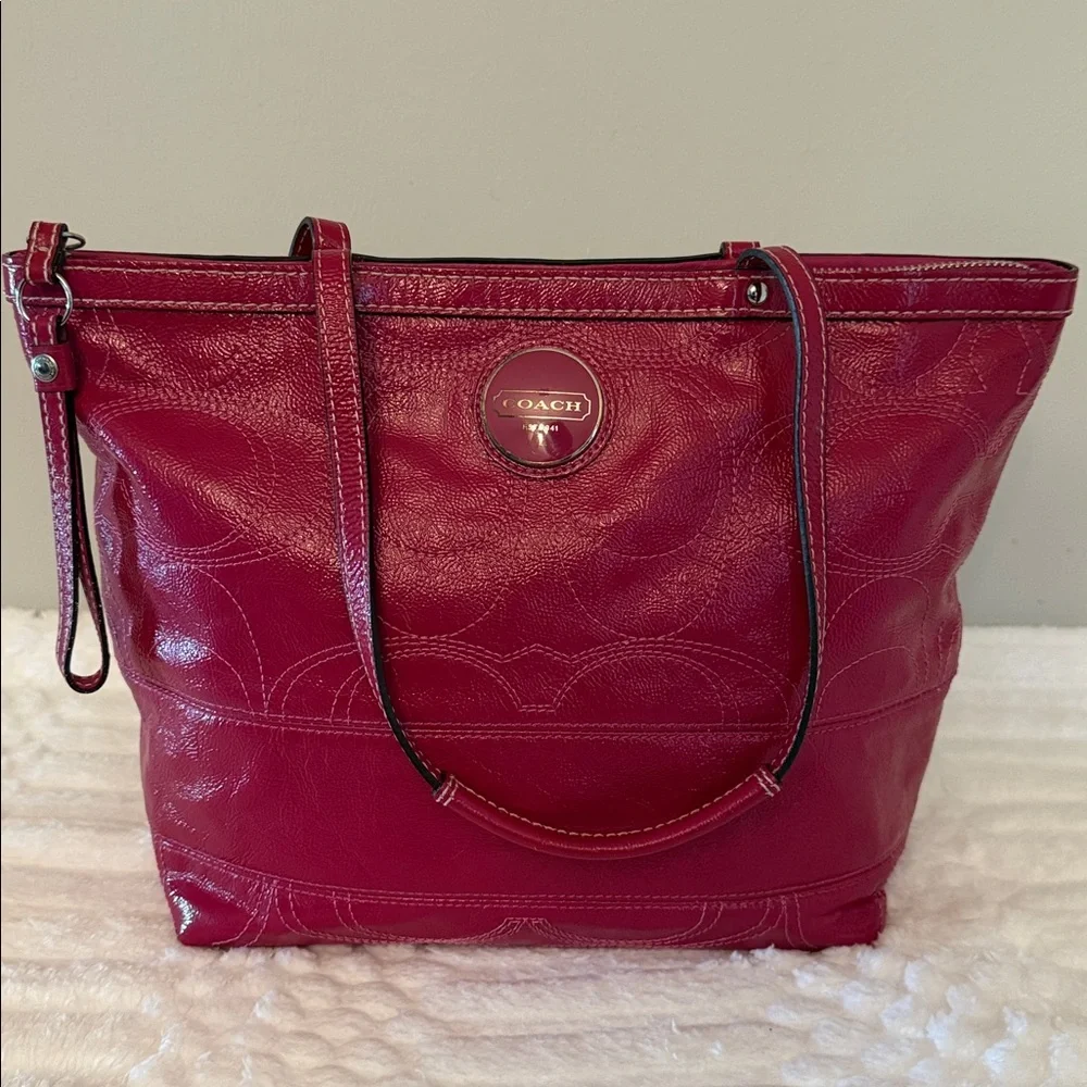 COACH Signature Berry Pink Patent Leather Tote Bag - Picture 1 of 16